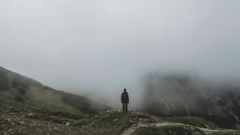 Śnieżka i Karkonosze - wejście na szczyt, szlaki i punkt widokowy