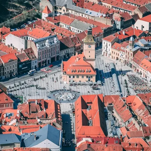 Spodek i Strefa Kultury w Katowicach - przewodnik po sercu miasta